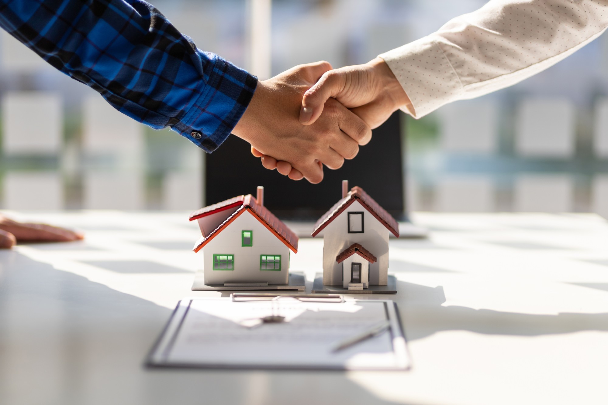Servicios documento de compra y venta de casa